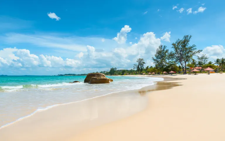 wisata pantai anyer sudah dibuka